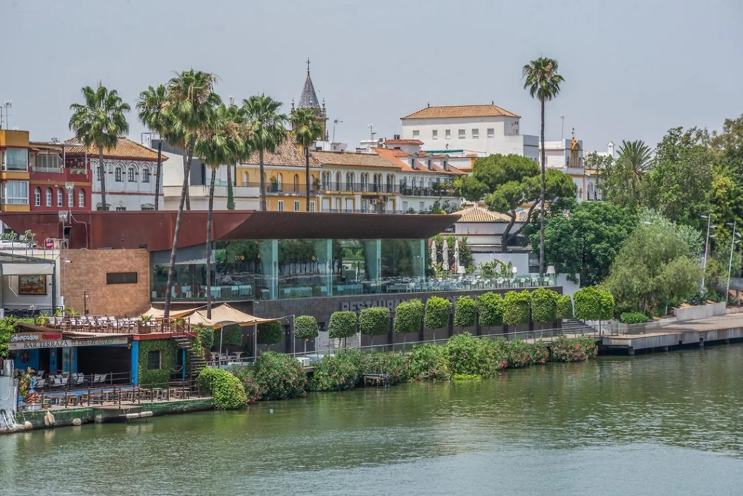 Apartamento Aires De Triana Riverside Sevilla